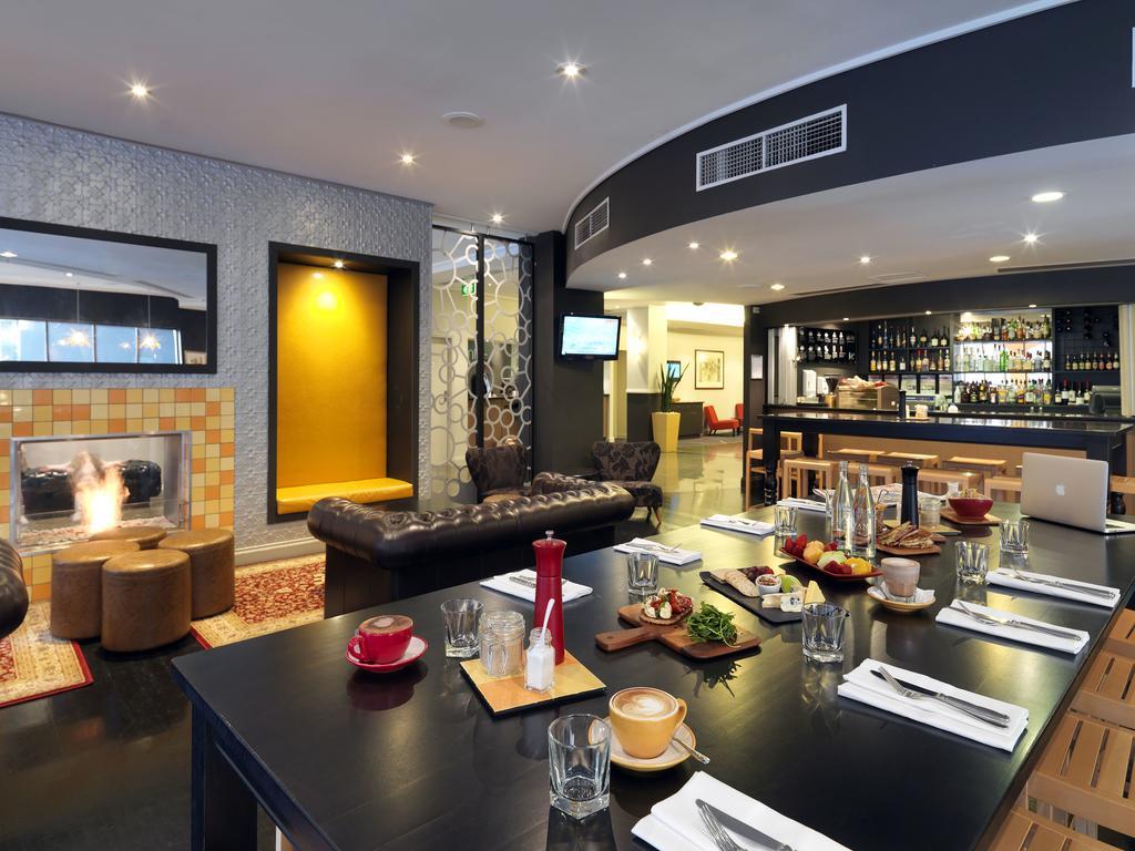 Mantra On Little Bourke Melbourne Aparthotel Bagian luar foto