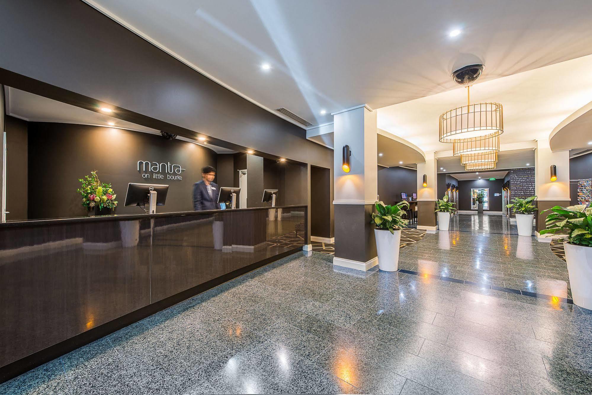 Mantra On Little Bourke Melbourne Aparthotel Bagian luar foto